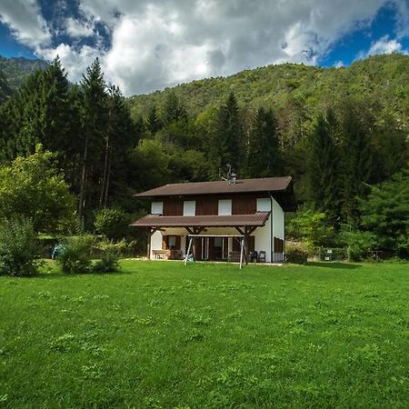 Апартаменты Casa Al Portico Пьеве-ди-Ледро Экстерьер фото